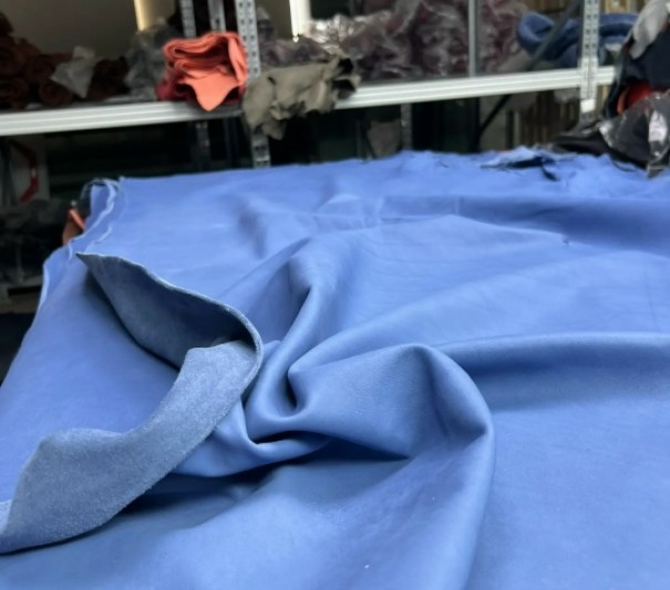 Краст (экспериментальный голубой), без финиша, 1.0-1.4 мм, средний размер 200-220 дм²